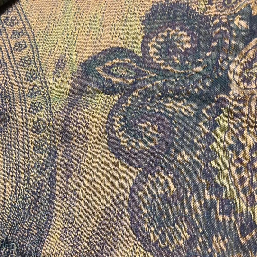 Collectioneighteen Metallic green scarf shawl